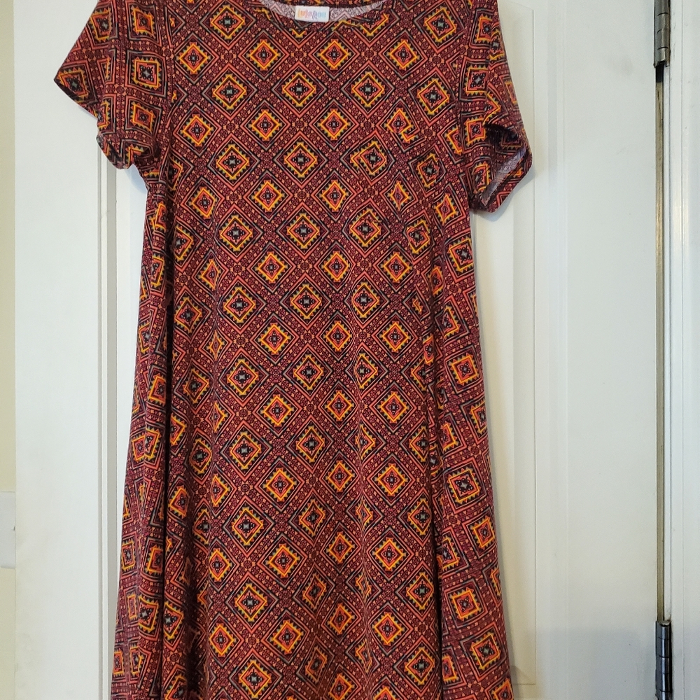 Dresses - Picture 2 of 6